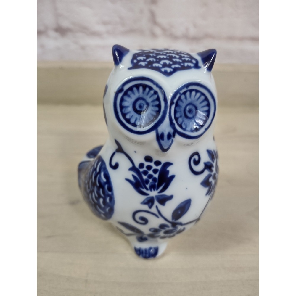 PIER 1 Blue & White Ceramic Owl Figure Chinoiserie Floral Statue 4" Decorative